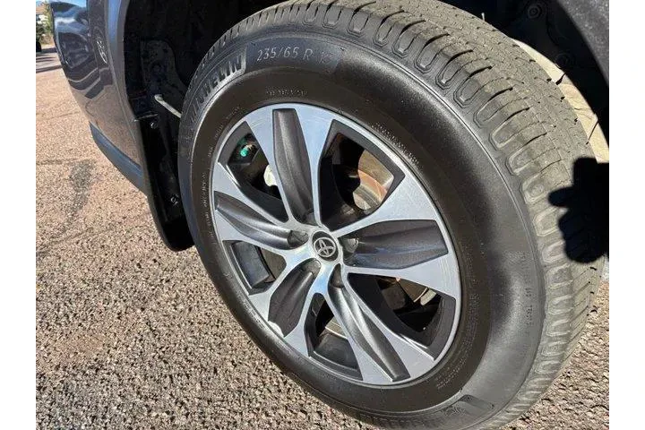 $28999 : Toyota Highlander 2021 AWD X image 7