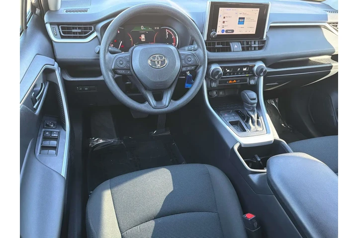 $31385 : Toyota RAV4 2025 LE 4dr SUV image 9
