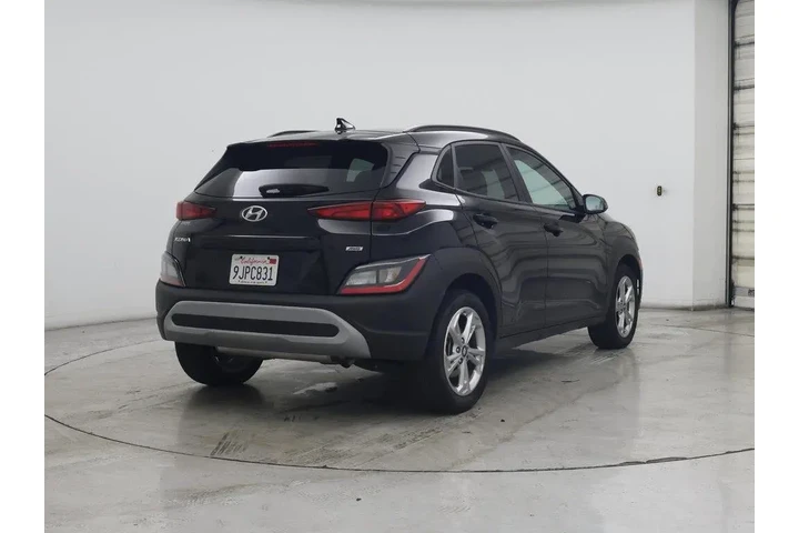 $20998 : Hyundai KONA 2023 AWD SEL 4d image 8