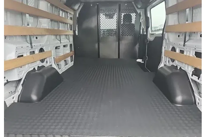 $35950 : Ford Transit 2024 250 3dr SW image 5