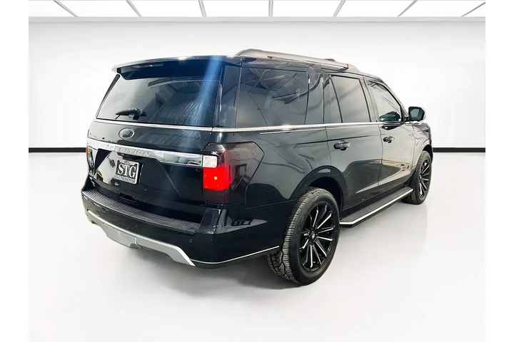 $35588 : Ford Expedition 2021 4x4 XLT image 5