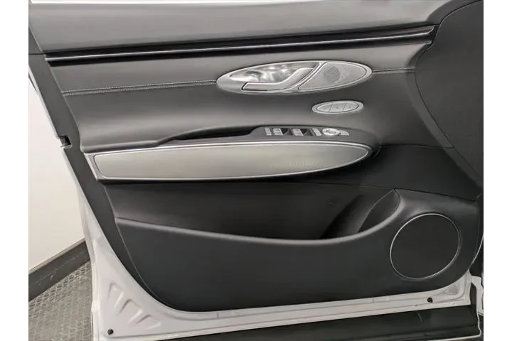 $39900 : Genesis GV70 2023 AWD 2.5T S image 8