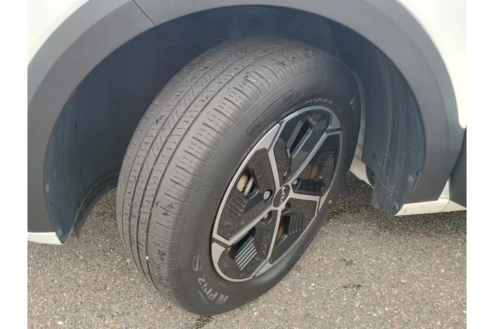 $21992 : Kia Niro 2023 EX 4dr Crossov image 9