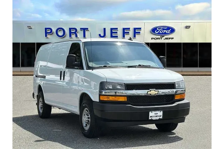 $21895 : Chevrolet Express 2021 2500 image 2