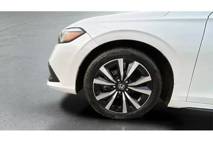 $23277 : Honda Civic 2024 EX-L 4dr Ha image 9