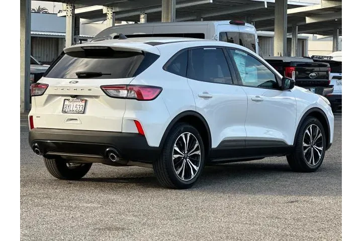 $20420 : Ford Escape 2022 SE 4dr SUV image 3