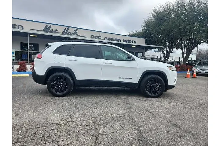 $20998 : Jeep Cherokee 2023 4x4 Altit image 2