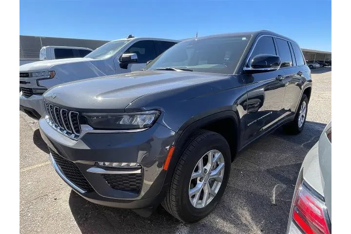 $33999 : Jeep Grand Cherokee 2023 4x4 image 2
