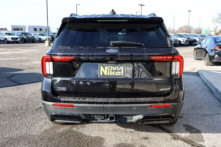 $36488 : 2025 Explorer ST-Line 4WD image 5