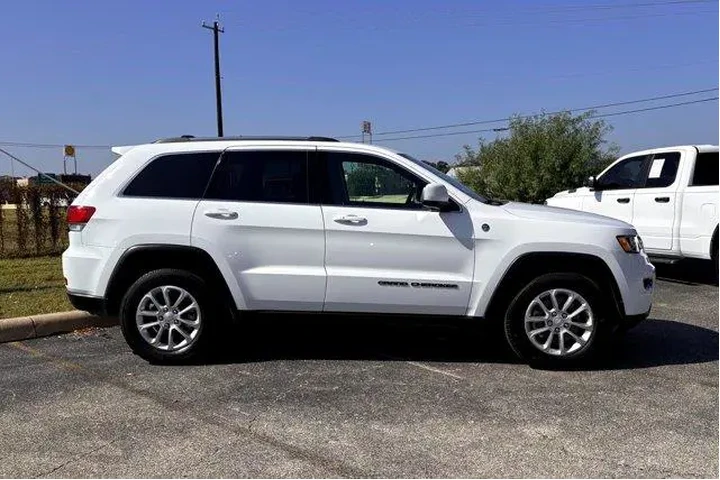 $23977 : Jeep Grand Cherokee 2021 4x4 image 4