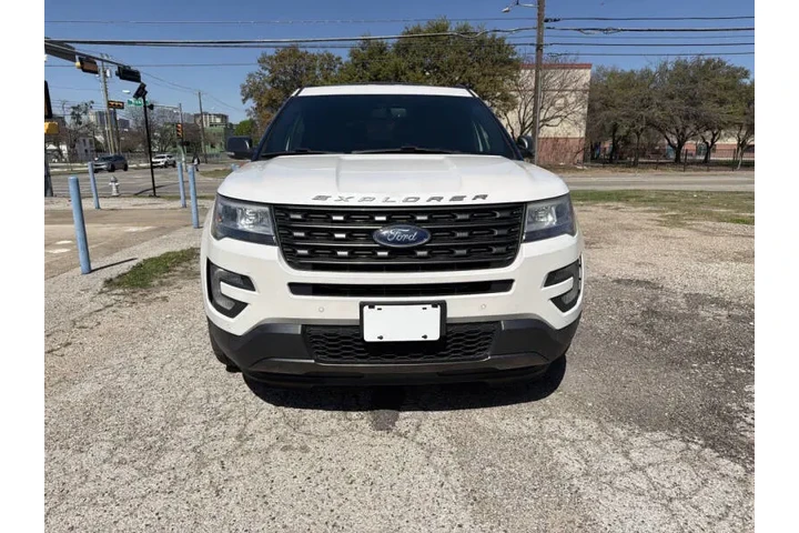 $16495 : 2017 Explorer XLT image 4