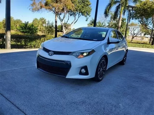 $8000 : COROLLA S PLUS -- 2016 image 1