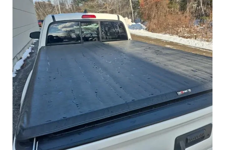 $28990 : Toyota Tacoma 2019 4x4 SR5 4 image 9