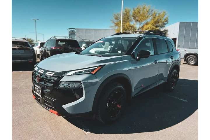 $36997 : Nissan Rogue 2026 AWD Rock C image 3