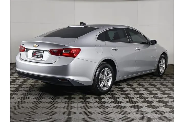 $12199 : Chevrolet Malibu 2020 LS 4dr image 7