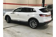 $39988 : Lincoln Nautilus 2023 AWD Re thumbnail