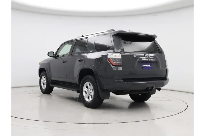 $39998 : Toyota 4Runner 2024 4x4 SR5 image 2