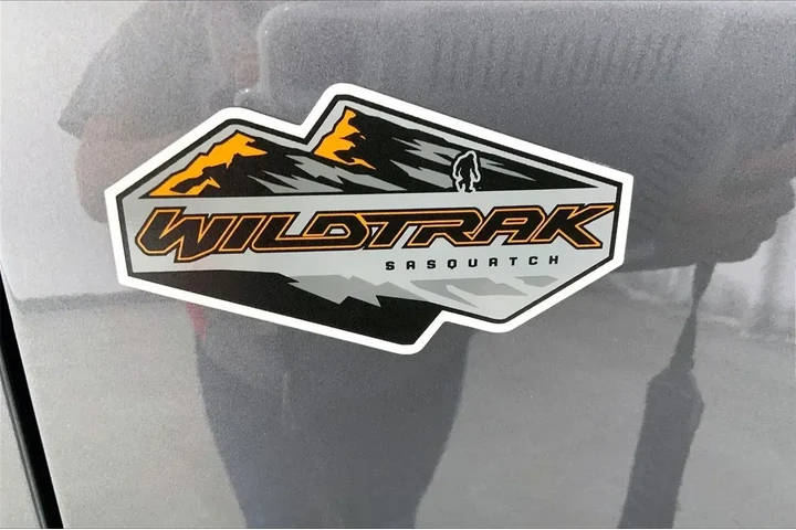 $39991 : Ford Bronco 2023 4x4 Base Ad image 7