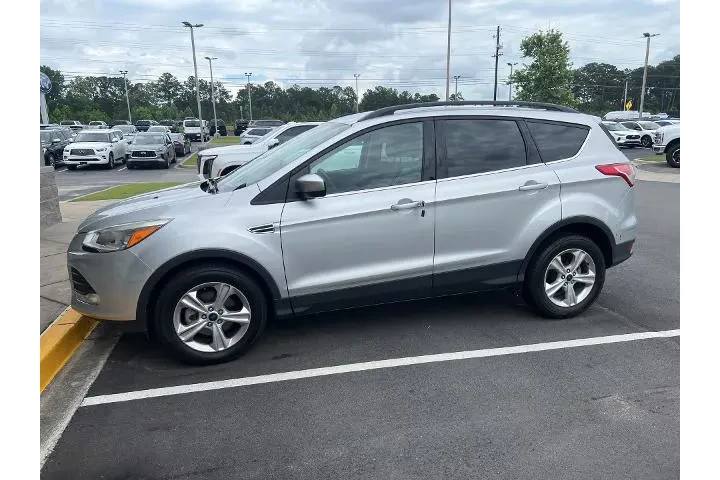 $5850 : Ford Escape 2014 SE 4dr SUV image 1