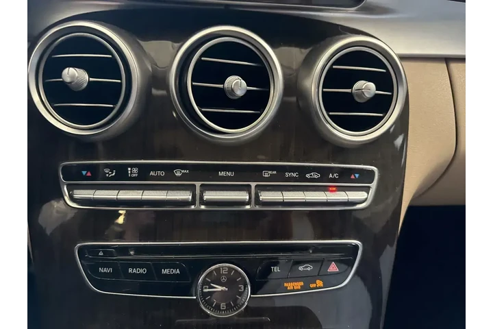 $12899 : Mercedes-Benz C-Class 2017 C image 9