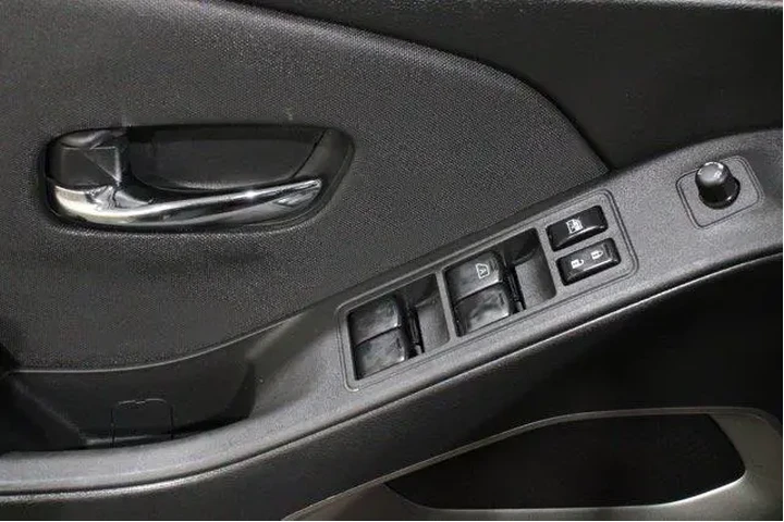 $35998 : Nissan Frontier 2024 4x2 SV image 7