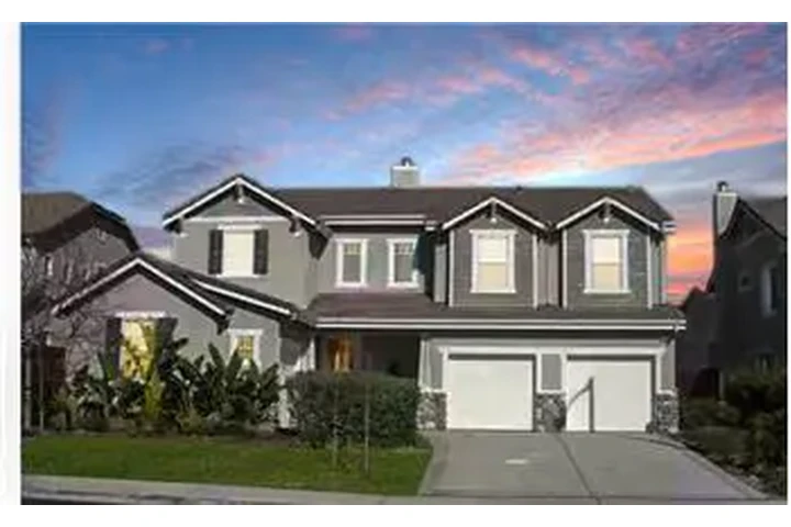 $3800 : Rental property with 5 bedro image 1