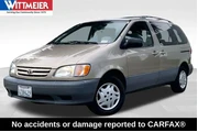 Toyota Sienna 2001 4dr LE Mi en Chico