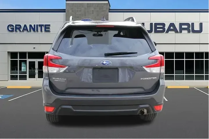 $28727 : Subaru Forester 2024 AWD Pre image 8