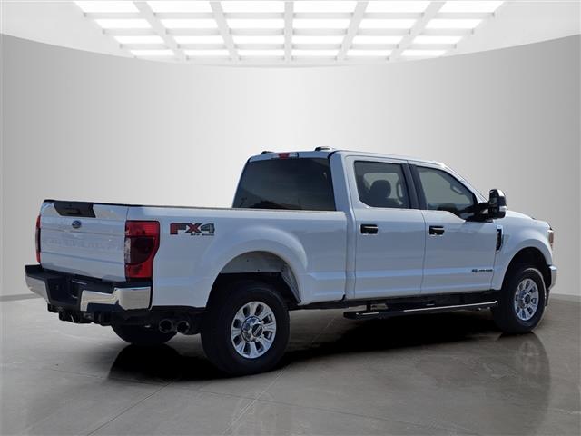 $54359 : Pre-Owned 2022 F-250 XLT image 5