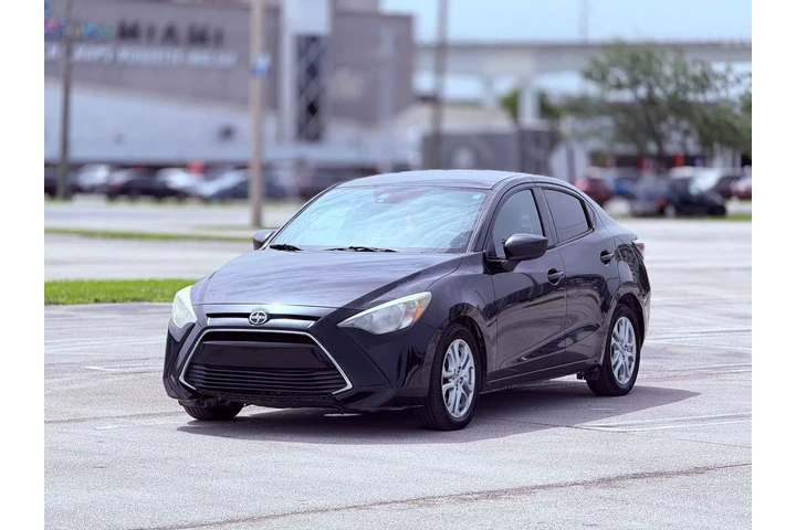 $5999 : Scion IA 2016 image 10