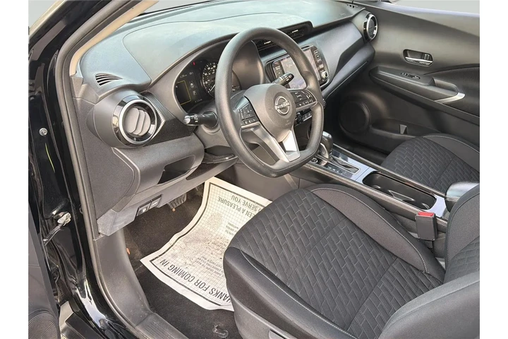 $16990 : Nissan Kicks 2022 SV 4dr Cro image 9