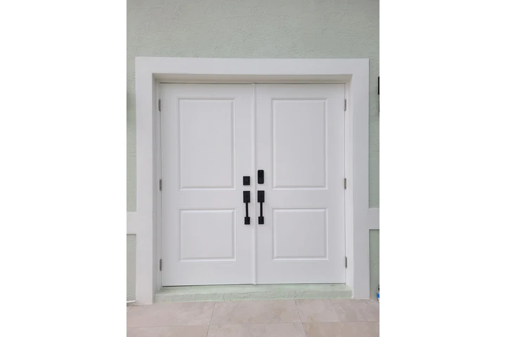 Pintura de puertas miami image 5