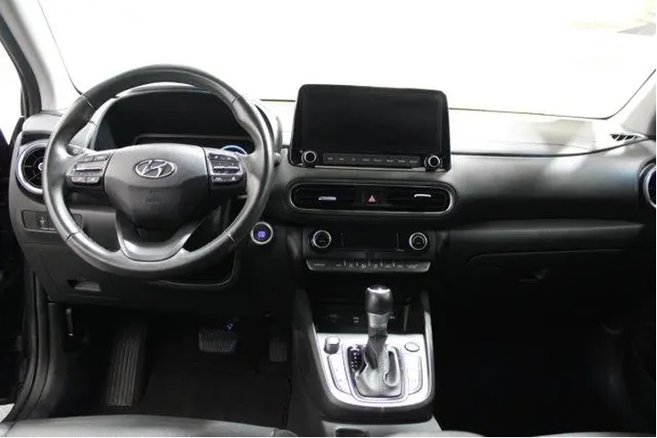 $22979 : Hyundai KONA 2022 Limited 4d image 2