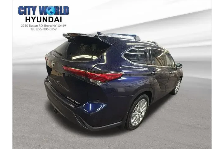 $29546 : Toyota Highlander 2021 AWD L image 5