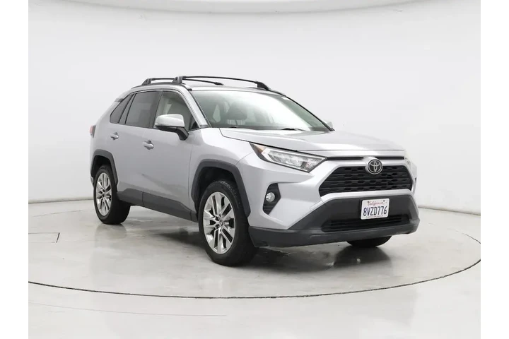 $26998 : Toyota RAV4 2019 AWD XLE Pre image 1