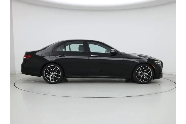 $30998 : Mercedes-Benz E-Class 2022 E image 7