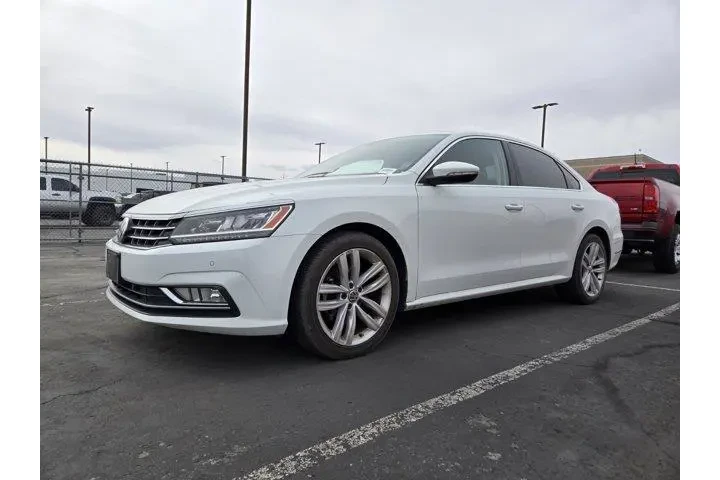 $12211 : Volkswagen Passat 2018 2.0T image 2