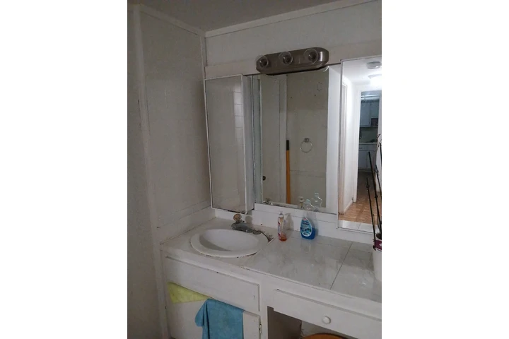 $750 : Cuarto para dama image 7