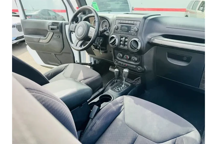 $14995 : 2013 Wrangler Unlimited Sport image 9