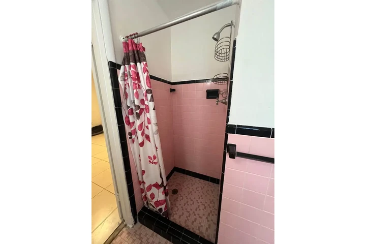 $1000 : HABITACION PARA UNA PERSONA image 5