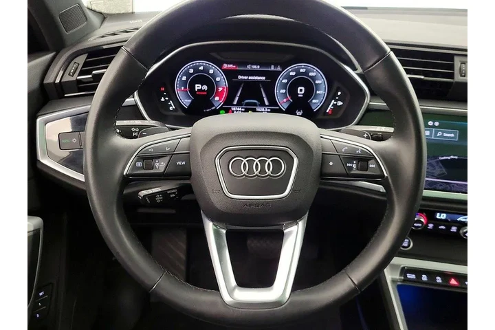 $27998 : Audi Q3 2022 AWD quattro S l image 10