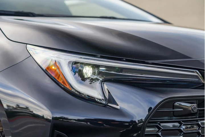 $38945 : Toyota GR Corolla 2024 AWD P image 2