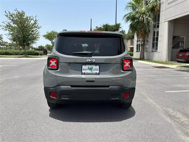 $17500 : 2020 JEEP RENEGADE2020 JEEP R image 3