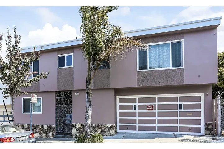 $5000 : Single Family House image 2