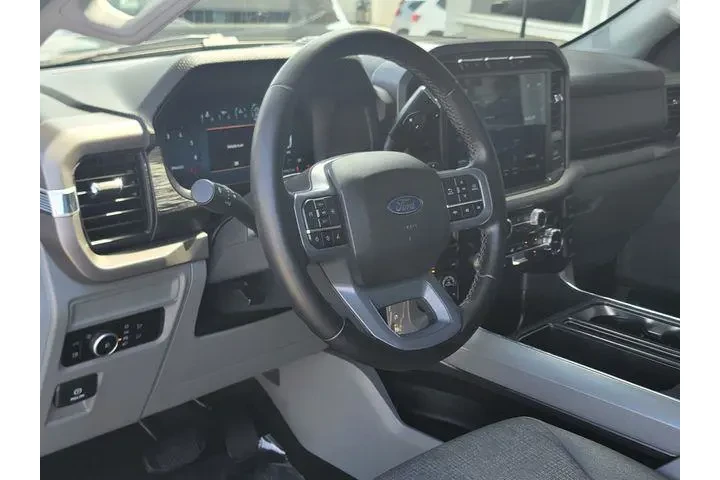 $39838 : Ford F-150 2024 4x4 XLT 4dr image 7