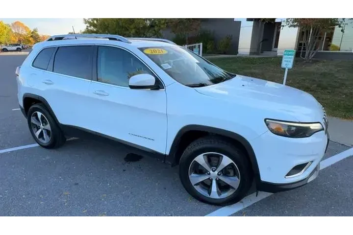 $23000 : Jeep Cherokee 2021 4x4 Limit image 2
