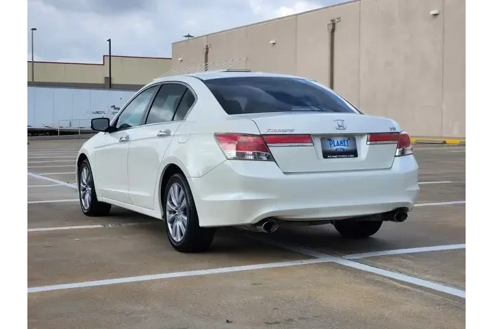 $10995 : Honda Accord 2011 EX-L V6 4d image 7