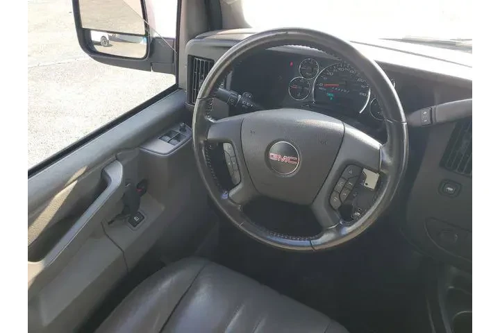 $23591 : GMC Savana 2023 2500 3dr Ext image 9