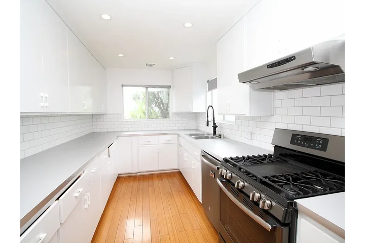 $2750 : House for rent image 2