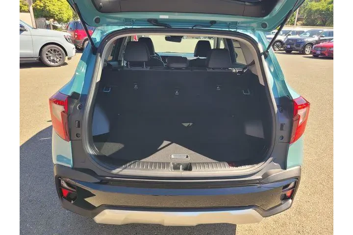 $23166 : Kia Seltos 2024 S 4dr SUV image 8